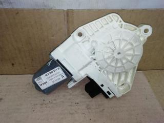 моторчик стеклоподъемника задний левый Audi Q7 4L 2006, 3.0 л., TDi, BUG, дизель, АКПП, серебро, внедорожник 5 дв., полный привод, 4L0959801B