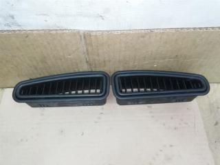 дефлектор обдува салона Audi Q7 4L 2006, 3.0 л., TDi, BUG, дизель, АКПП, серебро, внедорожник 5 дв., полный привод, 4L0819985, 4L0819986