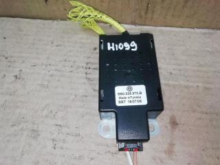 усилитель антенны Volkswagen Golf Plus 2 поколение 2010, 1.6 л., TDi, CAY, дизель, МКПП, серебро, хетчбэк 5 дв., передний привод, 5M0035570B