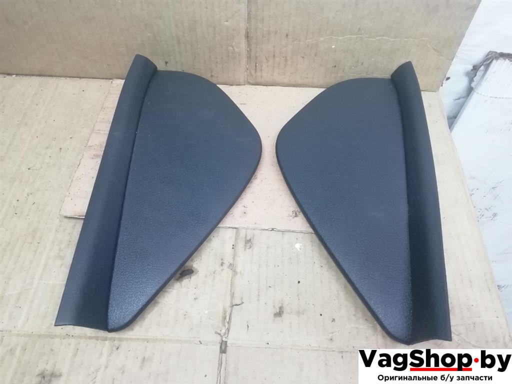 накладка на торпедо (консоль) Volkswagen Golf Plus 2 поколение 2010, 1.6 л., TDi, CAY, дизель, МКПП, серебро, хетчбэк 5 дв., передний привод, 5M0858217E, 5M0858218E - фото №1