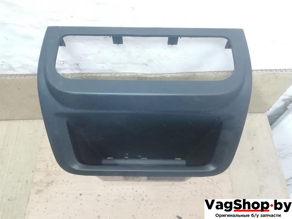 рамка блока управления климой Volkswagen Golf Plus 2 поколение 2010, 1.6 л., TDi, CAY, дизель, МКПП, серебро, хетчбэк 5 дв., передний привод, 5M0819422 - фото №1