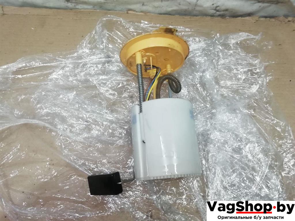 насос топливный Volkswagen Golf Plus 2 поколение 2010, 1.6 л., TDi, CAY, дизель, МКПП, серебро, хетчбэк 5 дв., передний привод, 1K0919050J - фото №1