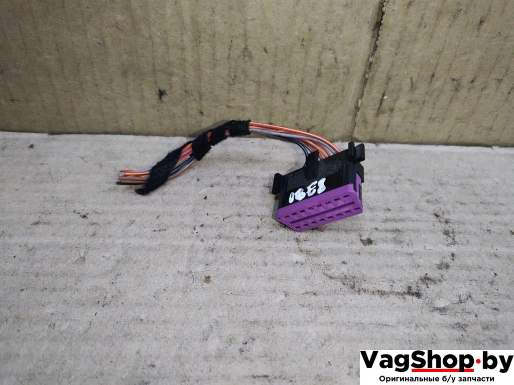 Разъем (фишка) проводки Audi A4 B8/8K 2011, 2.7 л., TDi, CGK, дизель, МКПП, белый, седан, передний привод, 3A0972695A - фото №1