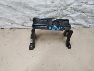 крепление запаски Audi A4 B8/8K 2011, 2.7 л., TDi, CGK, дизель, МКПП, белый, седан, передний привод, 8K0802715A