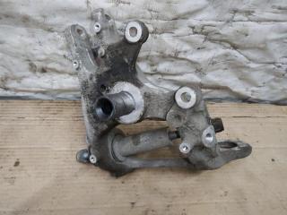 кулак задний правый Audi A4 B8/8K 2010, 2.7 л., TDi, CGK, дизель, МКПП, белый, седан, передний привод, 8K0505432AP