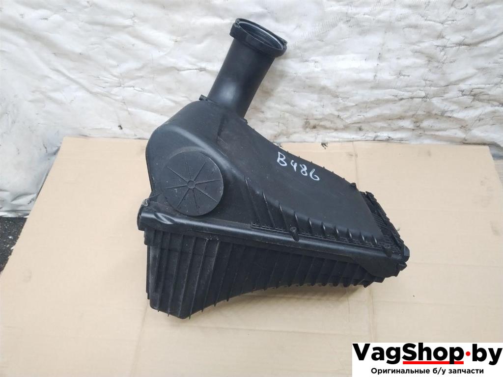 корпус воздушного фильтра Porsche Cayenne 958 2012, 3.6 л., FSI, M 55.02, бензин, АКПП, черный, внедорожник 5 дв., полный привод, 7P0128607 - фото №1