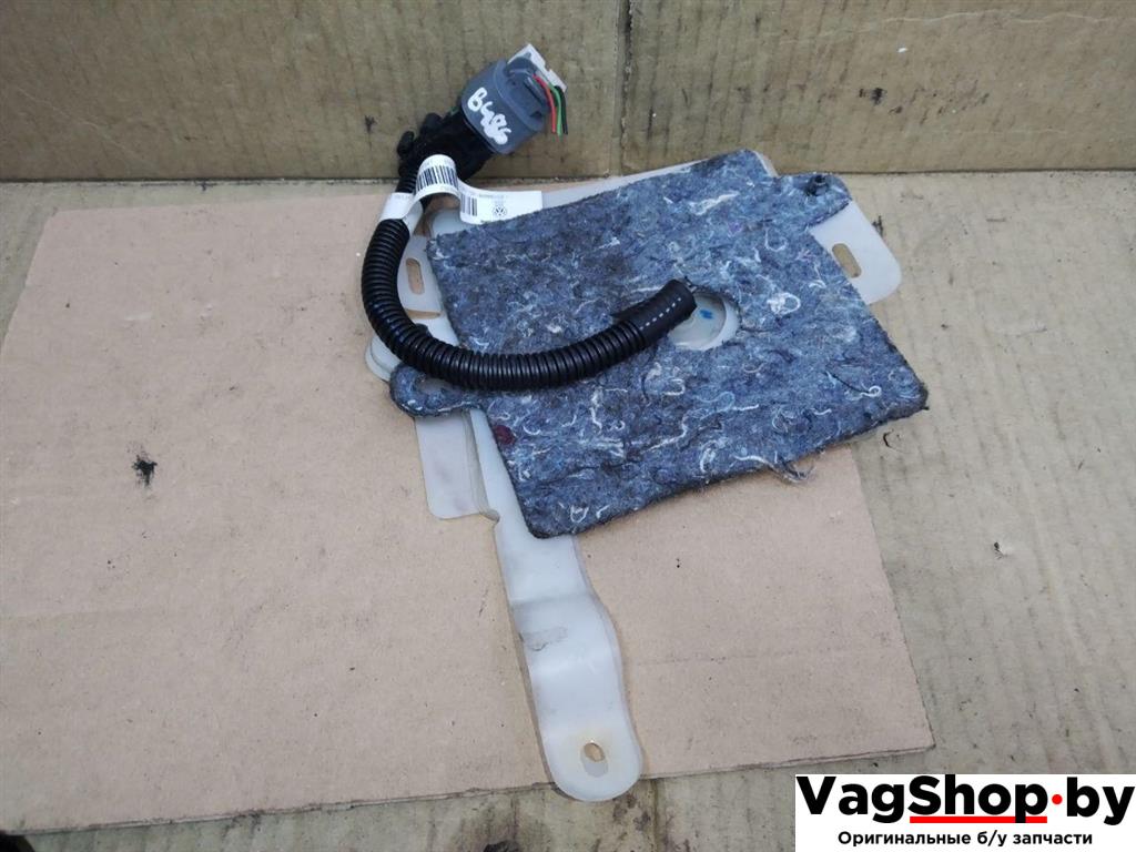 Датчик присутствия Porsche Cayenne 958 2012, 3.6 л., FSI, M 55.02, бензин, АКПП, черный, внедорожник 5 дв., полный привод, 8T0963553E - фото №1