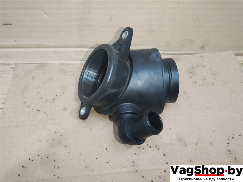 патрубок турбины Audi A4 B8/8K 2011, 2.7 л., TDi, CGK, дизель, МКПП, белый, седан, передний привод, 059129955H - фото №1