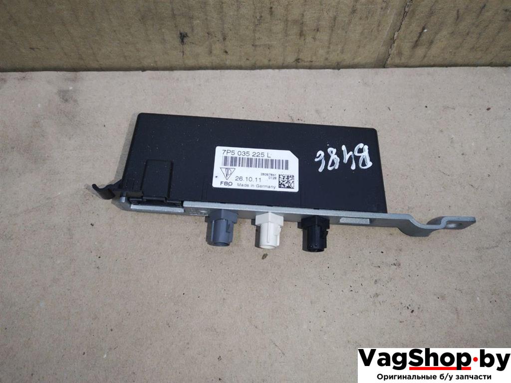 усилитель антенны Porsche Cayenne 958 2012, 3.6 л., FSI, M 55.02, бензин, АКПП, черный, внедорожник 5 дв., полный привод, 7P5035225L - фото №1