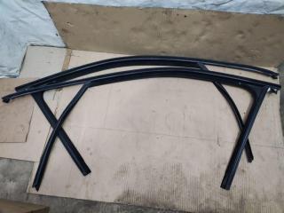 направляющая стекла Porsche Cayenne 958 2012, 3.6 л., FSI, M 55.02, бензин, АКПП, черный, внедорожник 5 дв., полный привод, 7P0837431H, 7P0837432H