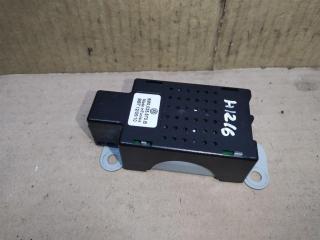 усилитель антенны Volkswagen Golf Plus 2 поколение 2010, 1.6 л., TDi, CAY, дизель, МКПП, черный, хетчбэк 5 дв., передний привод, 5M0035570B