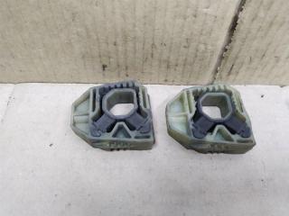 крепление кассеты радиаторов Volkswagen Golf Plus 2 поколение 2010, 1.6 л., TDi, CAY, дизель, МКПП, черный, хетчбэк 5 дв., передний привод, 1K0121367G