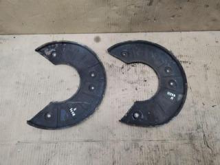 защитный кожух тормозного механизма Volkswagen Touareg 1 поколение [рестайлинг] 2008, 2.5 л., TDi, BPE, дизель, АКПП, серый, внедорожник 5 дв., полный привод, 7L6615311