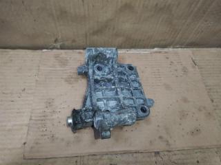 кронштейн генератора Audi A4 B8/8K 2011, 2.7 л., TDi, CGK, дизель, МКПП, белый, седан, передний привод, 059903143S