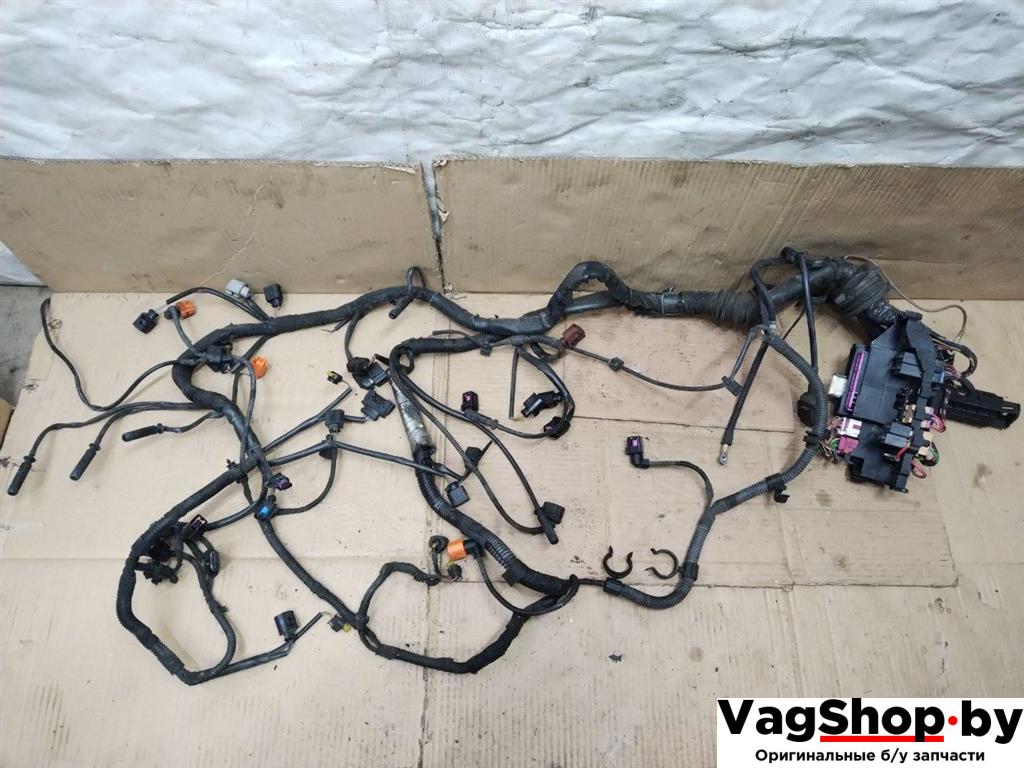 проводка двигателя Audi A4 B8/8K 2011, 2.7 л., TDi, CGK, дизель, МКПП, белый, седан, передний привод, 8K1971072CQ - фото №1