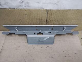 кронштейн (крепление) Audi A4 B8/8K 2011, 2.7 л., TDi, CGK, дизель, МКПП, белый, седан, передний привод, 8T0827569C