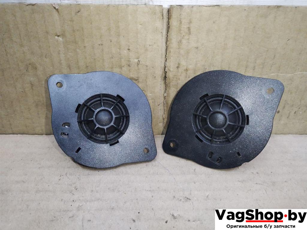 динамик высокочастотный (пищалка) Audi A4 B8/8K 2011, 2.7 л., TDi, CGK, дизель, МКПП, белый, седан, передний привод, 8T0035399A - фото №1