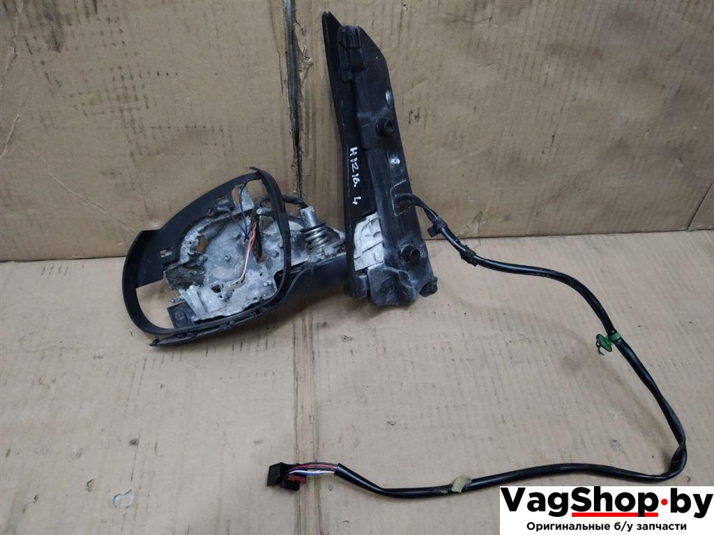 Крепление зеркала наружного левого Volkswagen Golf Plus 2 поколение 2010, 1.6 л., TDi, CAY, дизель, МКПП, черный, хетчбэк 5 дв., передний привод - фото №1