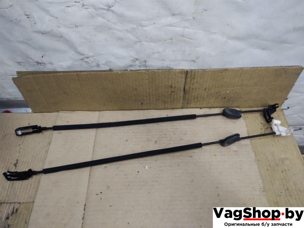 Трос двери задней Volkswagen Golf Plus 2 поколение 2010, 1.6 л., TDi, CAY, дизель, МКПП, черный, хетчбэк 5 дв., передний привод, 5M0839085D, 5M0839086D - фото №1