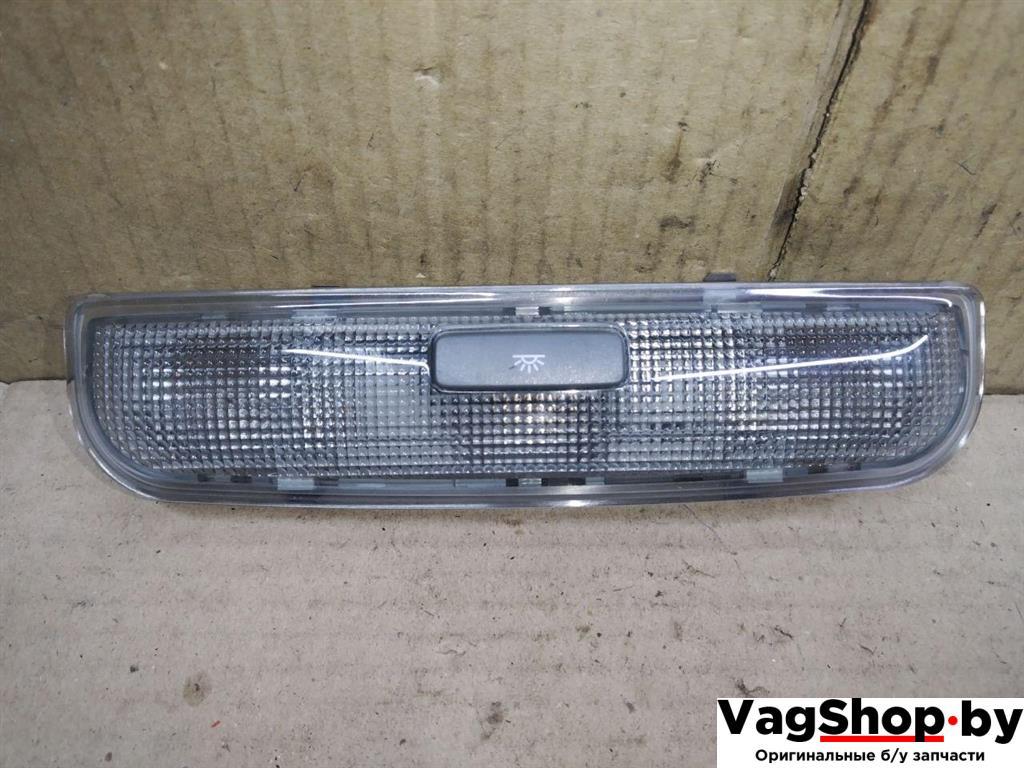 фонарь салона (плафон) Audi A4 B7 2006, 2.0 л., TDi, BPW, дизель, МКПП, черный, универсал, передний привод, 8P0947111A - фото №1