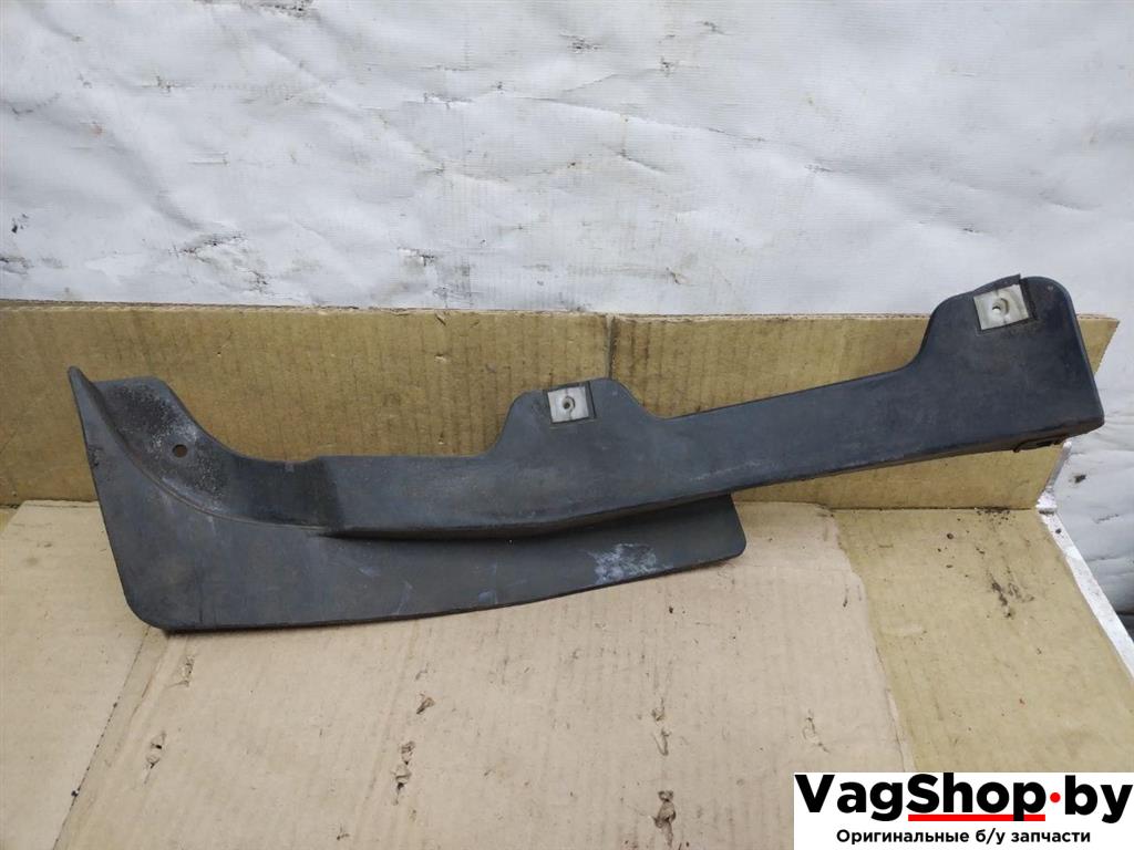 брызговик Audi Q5 8R 2009, 2.0 л., TFSI, CDN, бензин, АКПП, черный, внедорожник 5 дв., полный привод, 8R0853887 - фото №1