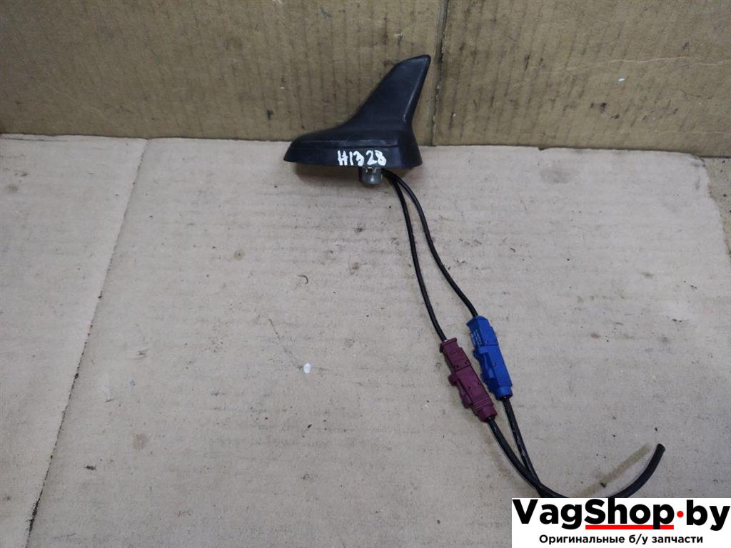 антенна Audi Q5 8R 2009, 2.0 л., TFSI, CDN, бензин, АКПП, черный, внедорожник 5 дв., полный привод, 8R0035503A - фото №1