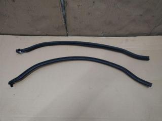 уплотнитель двери Volkswagen Touareg 1 поколение [рестайлинг] 2008, 2.5 л., TDi, BPE, дизель, АКПП, серый, внедорожник 5 дв., полный привод, 7L6837718