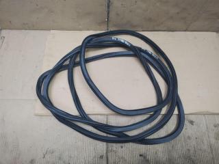 уплотнитель двери Audi Q5 8R 2009, 2.0 л., TFSI, CDN, бензин, АКПП, черный, внедорожник 5 дв., полный привод, 8R0833721D