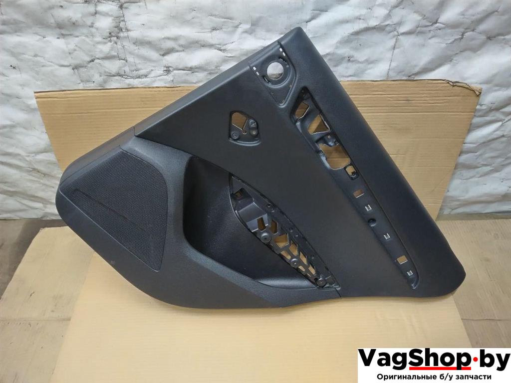 обшивка двери задняя правая Audi Q5 8R 2009, 2.0 л., TFSI, CDN, бензин, АКПП, черный, внедорожник 5 дв., полный привод, 8R0867306 - фото №1