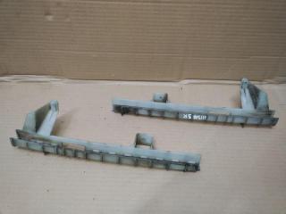 направляющая стекла Audi Q5 8R 2009, 2.0 л., TFSI, CDN, бензин, АКПП, черный, внедорожник 5 дв., полный привод, 8R0839067D, 8R0839068D