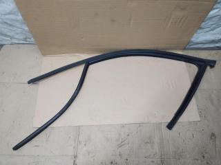 направляющая стекла Audi Q5 8R 2009, 2.0 л., TFSI, CDN, бензин, АКПП, черный, внедорожник 5 дв., полный привод, 8R0837439F