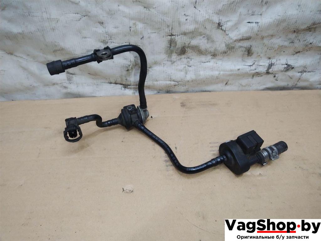 клапан вентиляции топливного бака Audi Q5 8R 2009, 2.0 л., TFSI, CDN, бензин, АКПП, черный, внедорожник 5 дв., полный привод, 06H906517H, 06F133529F, 06H133781AJ - фото №1