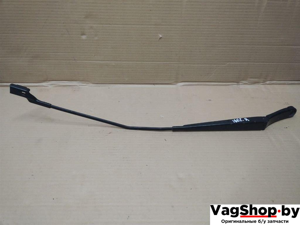 щеткодержатель (поводок стеклоочистителя, дворник) Volkswagen Touran 2 2013, 1.6 л., TDi, CAY, дизель, МКПП, черный, минивэн, передний привод, 2K1955410B - фото №1