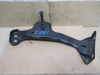 кронштейн (крепление) Volkswagen Touran 2 2013, 1.6 л., TDi, CAY, дизель, МКПП, черный, минивэн, передний привод, 1T0885471