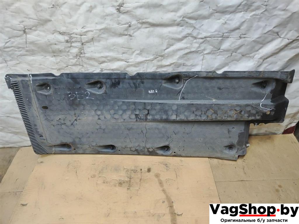 защита днища Volkswagen Touran 2 2013, 1.6 л., TDi, CAY, дизель, МКПП, черный, минивэн, передний привод, 1K0825211K - фото №1