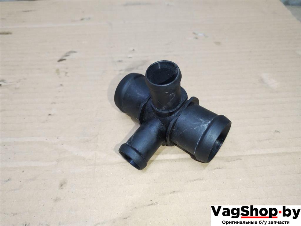 фланец (тройник) системы охлаждения Audi A6 4G/C7 2012, 2.0 л., TDi, CGL, дизель, АКПП, серый, универсал, передний привод, 4G0121140A - фото №1