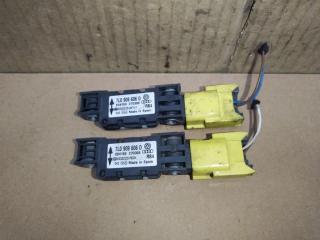 датчик удара Volkswagen Touareg 1 поколение [рестайлинг] 2008, 3.0 л., TDi, CAS, дизель, АКПП, черный, внедорожник 5 дв., полный привод, 7L0909606D