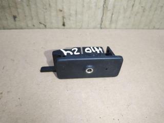 разъем AUX / USB Volkswagen Touareg 1 поколение [рестайлинг] 2008, 3.0 л., TDi, CAS, дизель, АКПП, черный, внедорожник 5 дв., полный привод, 1K0035724