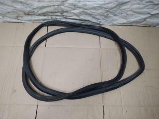 уплотнитель Volkswagen Touareg 1 поколение [рестайлинг] 2008, 3.0 л., TDi, CAS, дизель, АКПП, черный, внедорожник 5 дв., полный привод, 7L6827705J