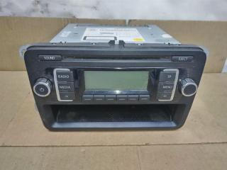 магнитола Volkswagen Golf Plus 2 поколение 2010, 1.6 л., TDi, CAY, дизель, МКПП, черный, хетчбэк 5 дв., передний привод, 5M0035156C