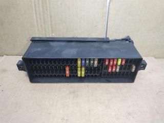 блок предохранителей Volkswagen Golf Plus 2 поколение 2010, 1.6 л., TDi, CAY, дизель, МКПП, черный, хетчбэк 5 дв., передний привод, 6R0937615A