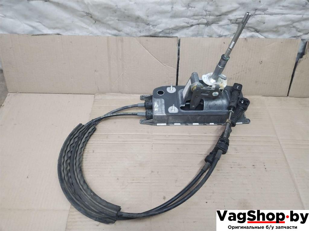 кулиса Volkswagen Golf Plus 2 поколение 2010, 1.6 л., TDi, CAY, дизель, МКПП, черный, хетчбэк 5 дв., передний привод, 1K0711049CH, 1K0711265AR, 1K0711266AC - фото №1