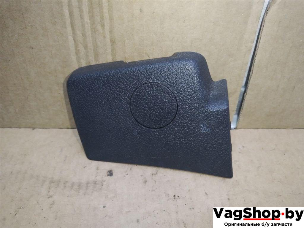 накладка декоративная Volkswagen Golf Plus 2 поколение 2010, 1.6 л., TDi, CAY, дизель, МКПП, черный, хетчбэк 5 дв., передний привод, 5M0885245A, 5M0885073D - фото №1