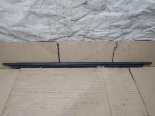 уплотнитель Volkswagen Golf Plus 2 поколение 2010, 1.6 л., TDi, CAY, дизель, МКПП, черный, хетчбэк 5 дв., передний привод, 5M0837478