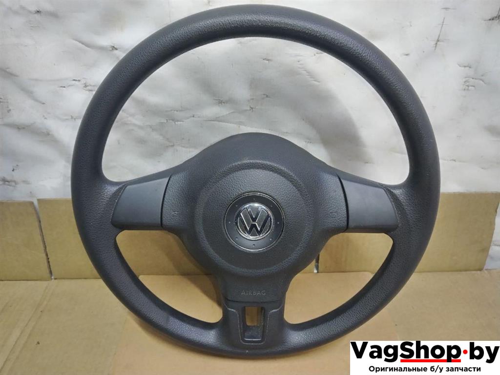подушка безопасности водителя Volkswagen Golf Plus 2 поколение 2010, 1.6 л., TDi, CAY, дизель, МКПП, черный, хетчбэк 5 дв., передний привод, 5K0880201H - фото №1
