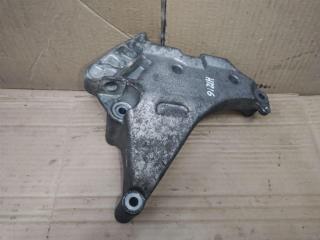 кронштейн двигателя Volkswagen Golf Plus 2 поколение 2010, 1.6 л., TDi, CAY, дизель, МКПП, черный, хетчбэк 5 дв., передний привод, 03L199207