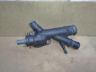 фланец (тройник) системы охлаждения Volkswagen Golf Plus 2 поколение 2010, 1.6 л., TDi, CAY, дизель, МКПП, черный, хетчбэк 5 дв., передний привод, 03L121131AA