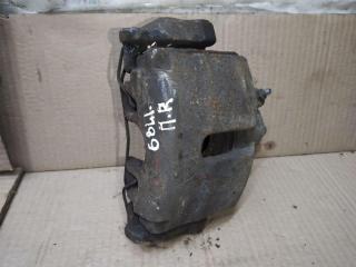 суппорт передний правый Volkswagen Caddy 3 поколение [рестайлинг] 2012, 2.0 л., TDi, CFH, дизель, АКПП, белый, минивэн, передний привод