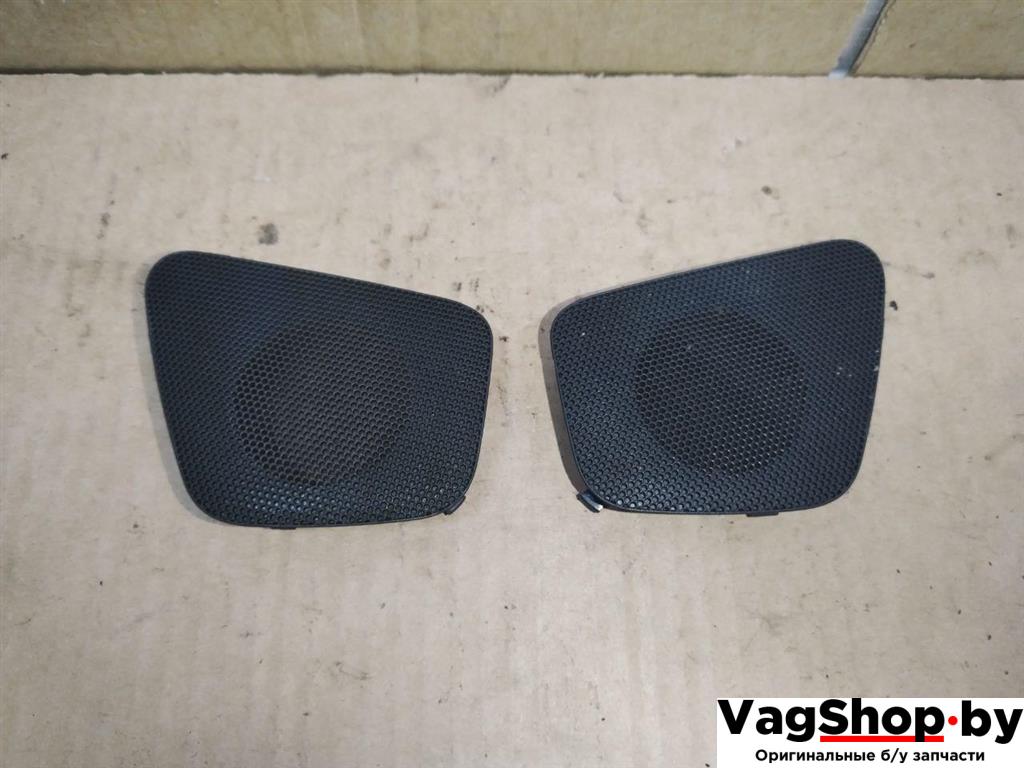 сетка на динамик Audi Q7 4L 2008, 3.0 л., TDi, дизель, АКПП, черный, внедорожник 5 дв., полный привод - фото №1