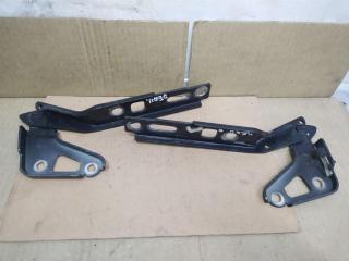 петля капота Audi Q7 4L 2008, 3.0 л., TDi, дизель, АКПП, черный, внедорожник 5 дв., полный привод, 4L0823301, 4L0823302